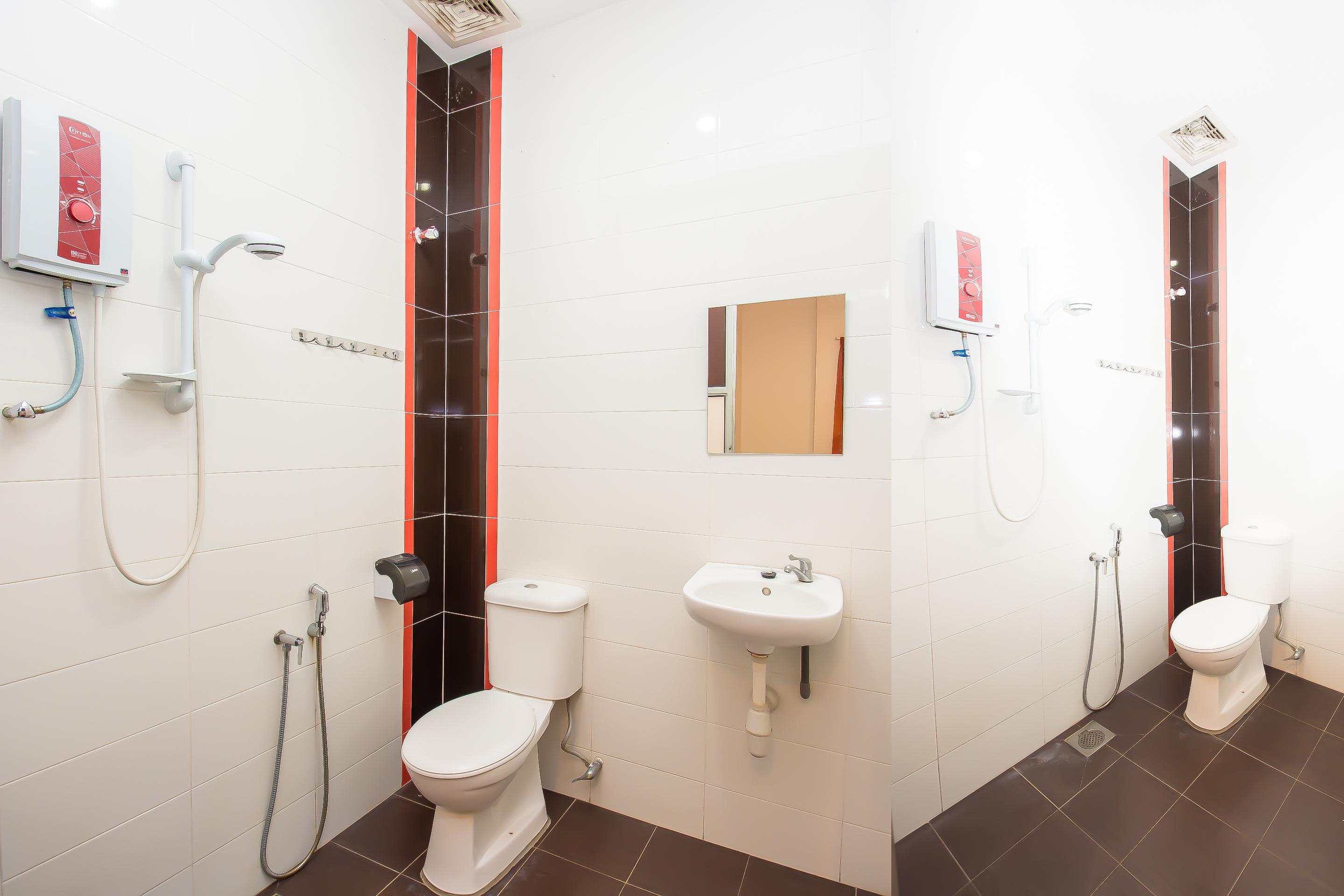 Kampong Pasir Puteh  Oyo 582 Hotel Walk Inn מראה חיצוני תמונה