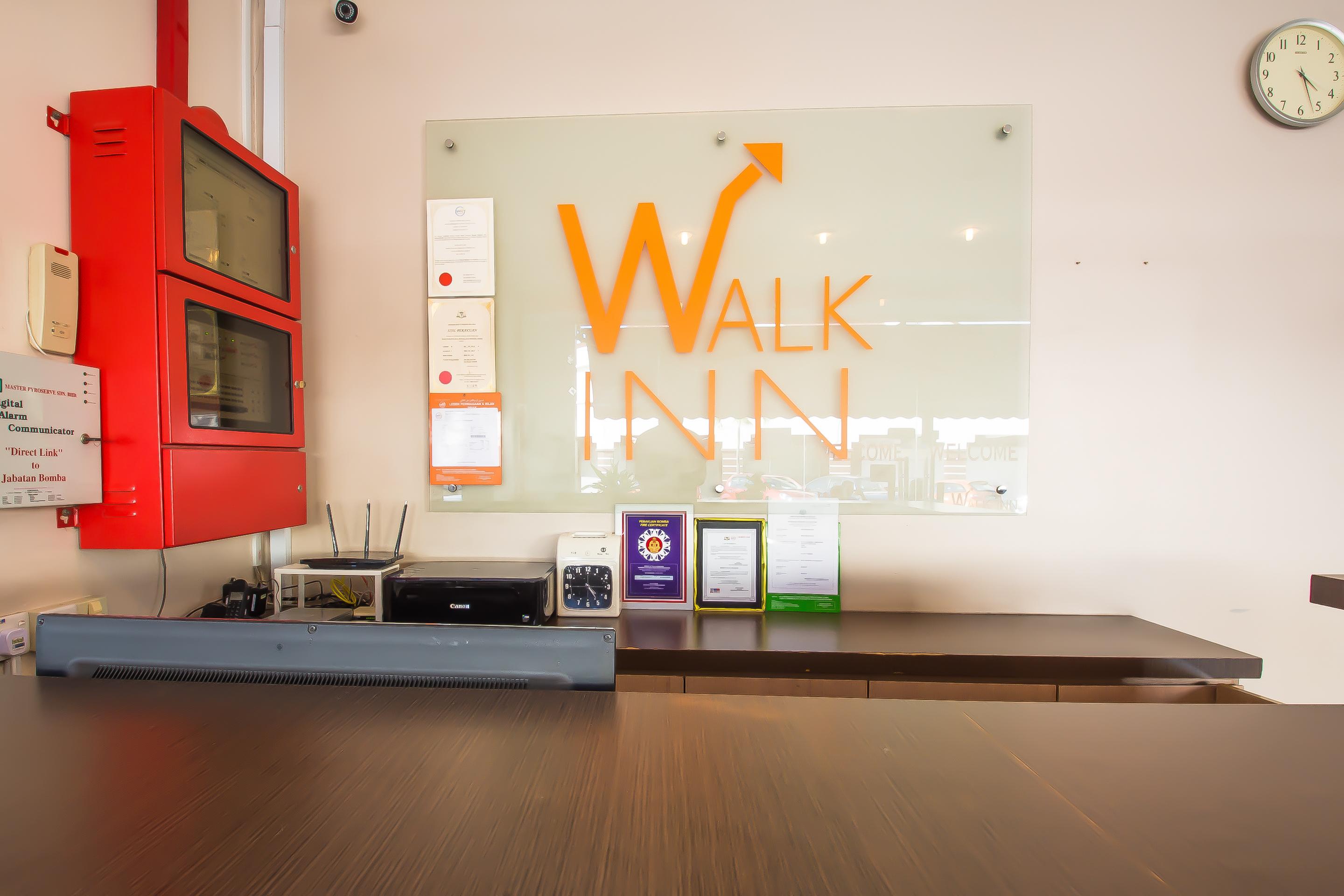 Kampong Pasir Puteh  Oyo 582 Hotel Walk Inn מראה חיצוני תמונה