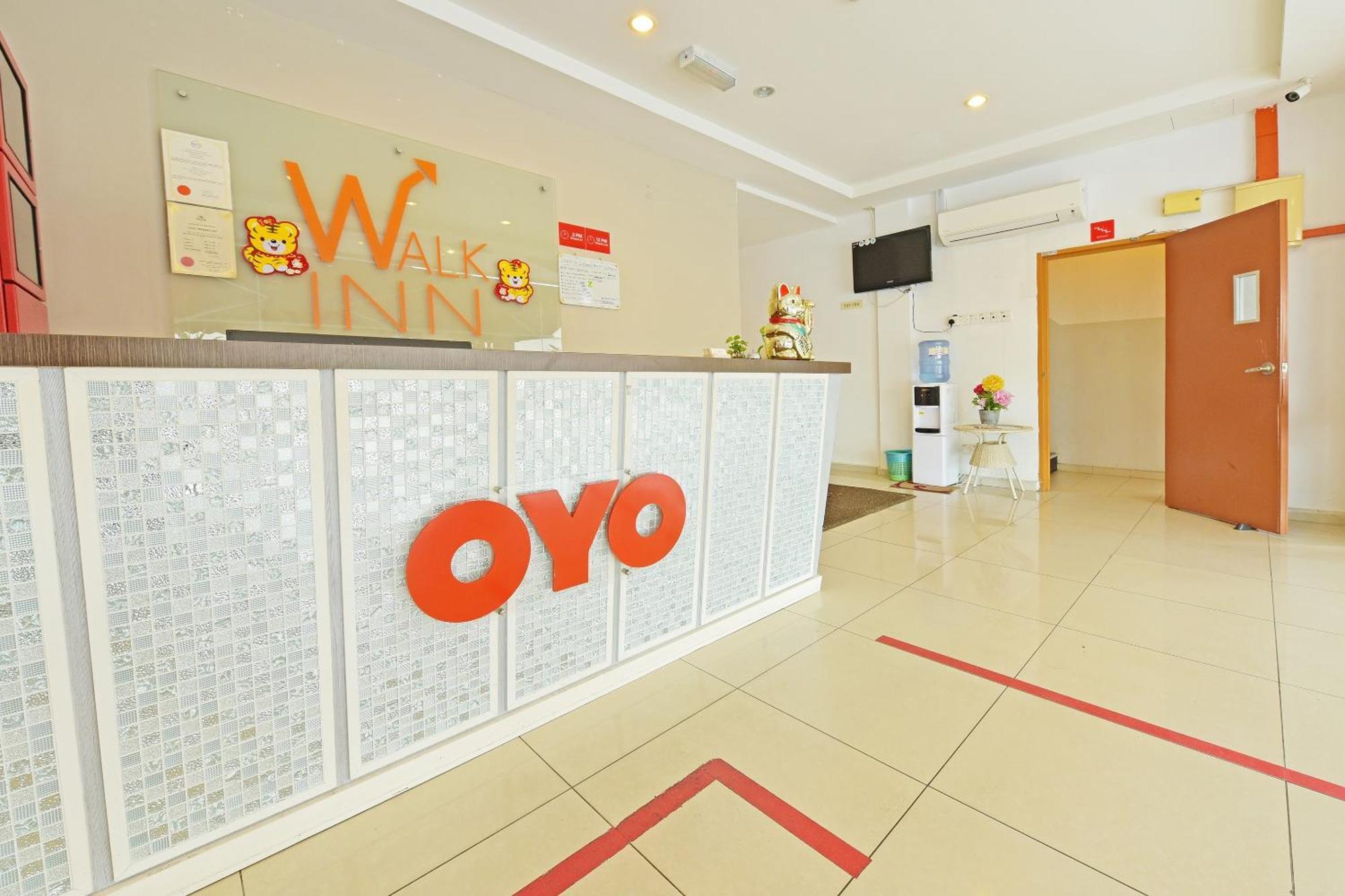Kampong Pasir Puteh  Oyo 582 Hotel Walk Inn מראה חיצוני תמונה