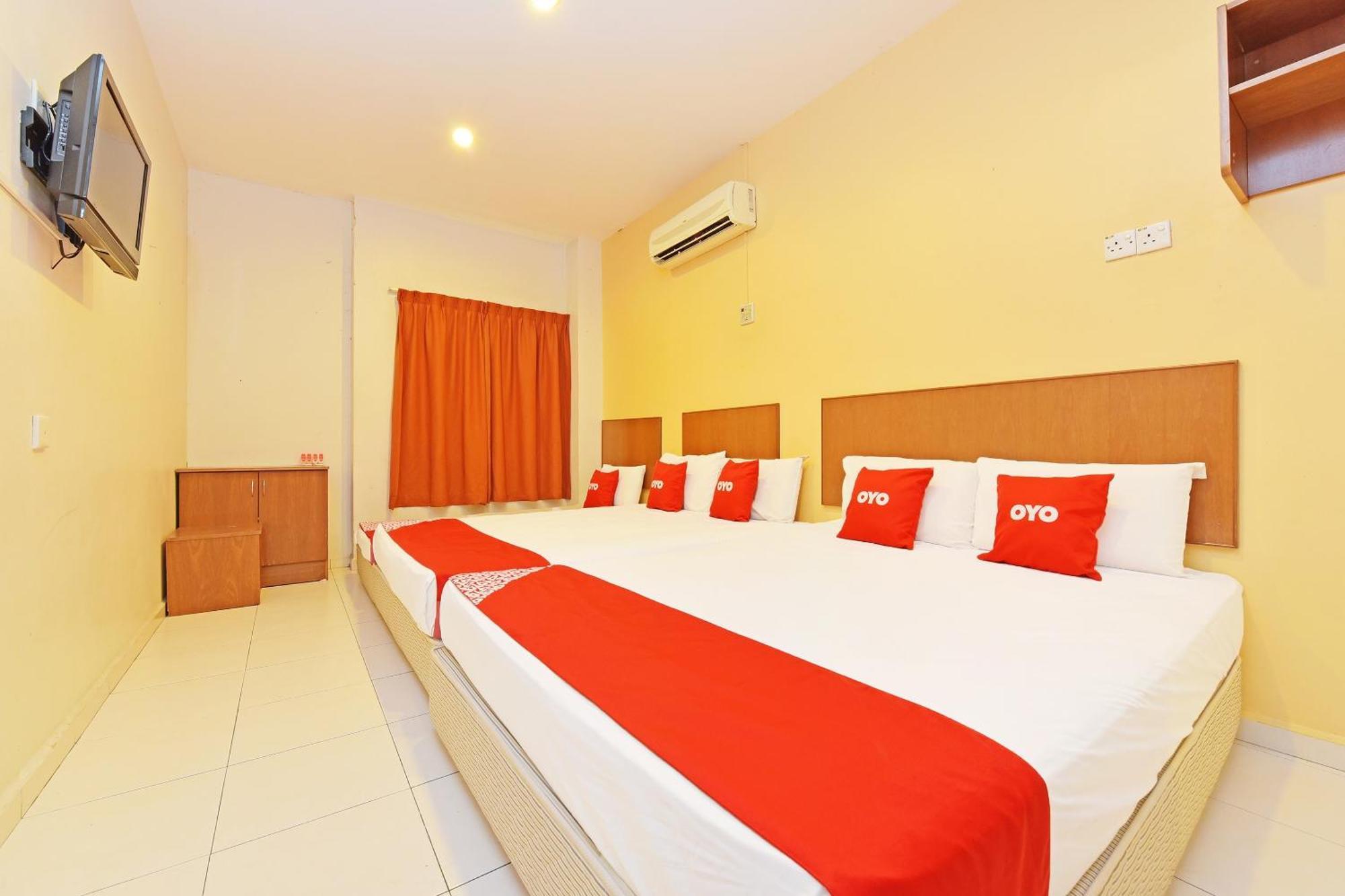 Kampong Pasir Puteh  Oyo 582 Hotel Walk Inn מראה חיצוני תמונה